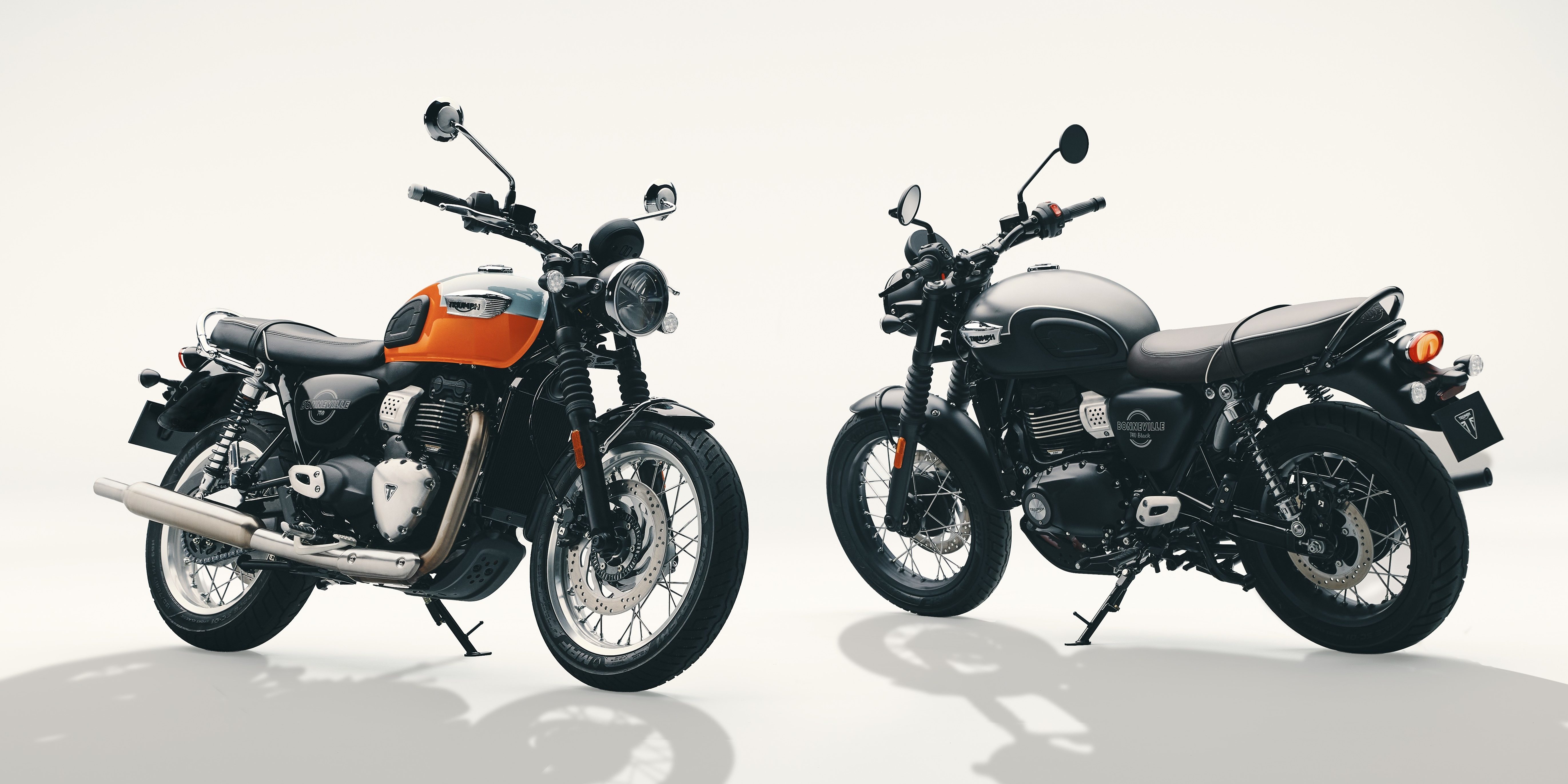 Triumph_T40_Family_Hero